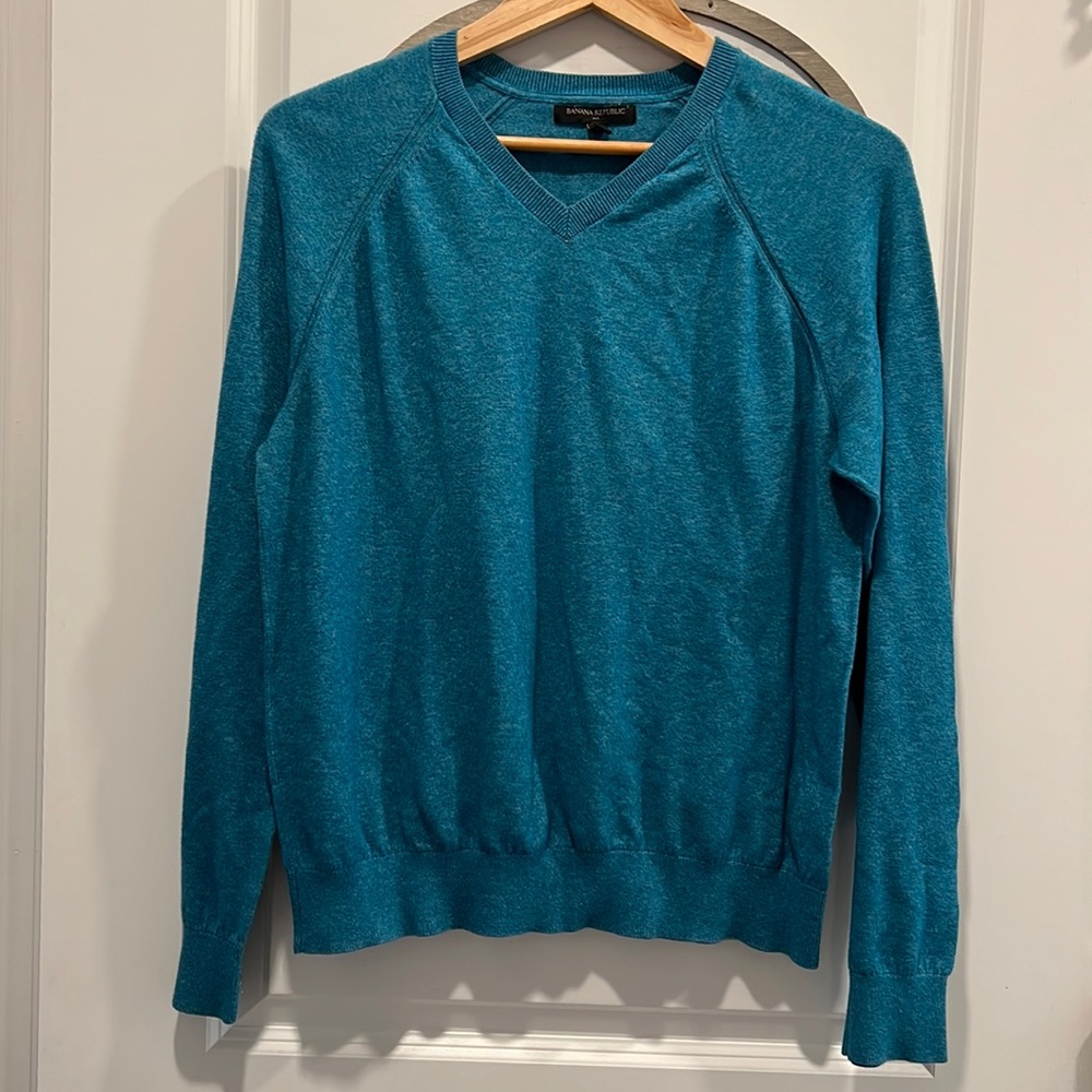 Banana Republic Men’s 100% cotton Blue Pullover Sweater | L